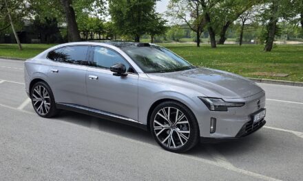PRVI DOJMOVI: Volvo ES90 – Elegantni premium električni fastback s 800-voltnom tehnologijom