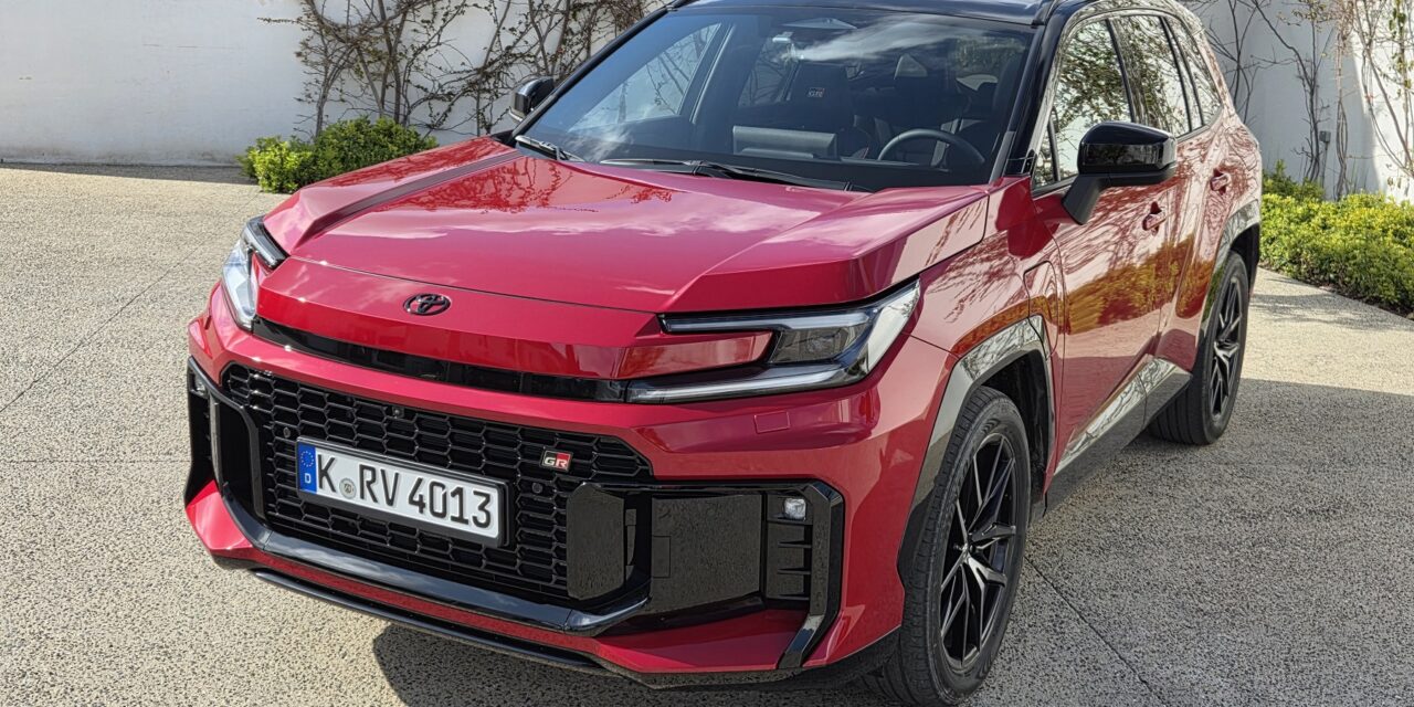 PRVI DOJMOVI: Toyota RAV4 – Šesta generacija legendarnog D-SUV modela i više je nego korak naprijed