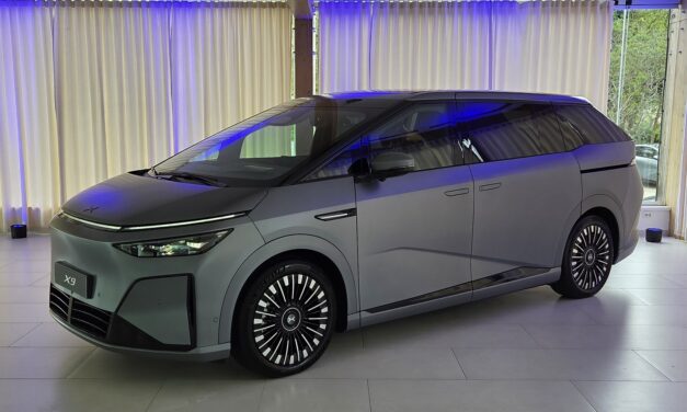 PRVI DOJMOVI: XPENG X9 – Potpuno električni veliki luksuzni MPV maksimalne udobnosti za do sedam osoba