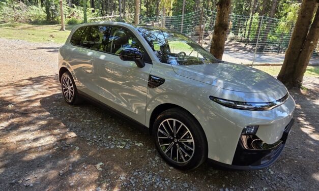 PRVI DOJMOVI: Leapmotor B10 PHEV – Jako dojmljiv kompaktni C-SUV s naprednom Range Extender tehnologijom