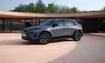 Lancia pokazala novu Gammu: Prve slike ključnog crossover fastbacka za evoluciju legendarne marke