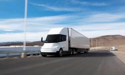Tesla Semi električni tegljač stiže u Europu: Je li ovo budućnost kamionskog prijevoza?