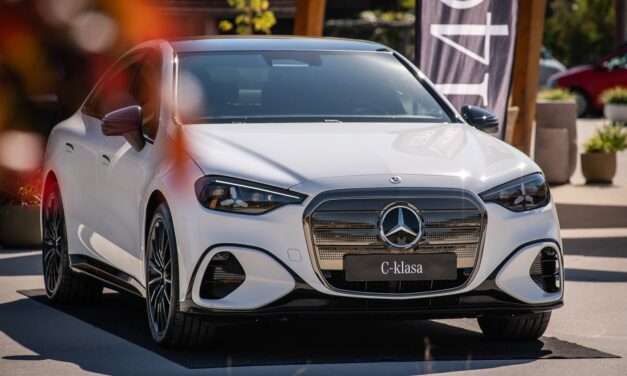 HRVATSKA PREMIJERA: Mercedes-Benz C-klasa Electric – Jedan od najprodavanijih modela s trokrakom zvijezdom za novu električnu eru
