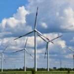 Aerodinamička ravnoteža: Zašto moderne vjetroturbine koriste točno tri lopatice?